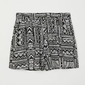H&M Patterned Shorts 💕